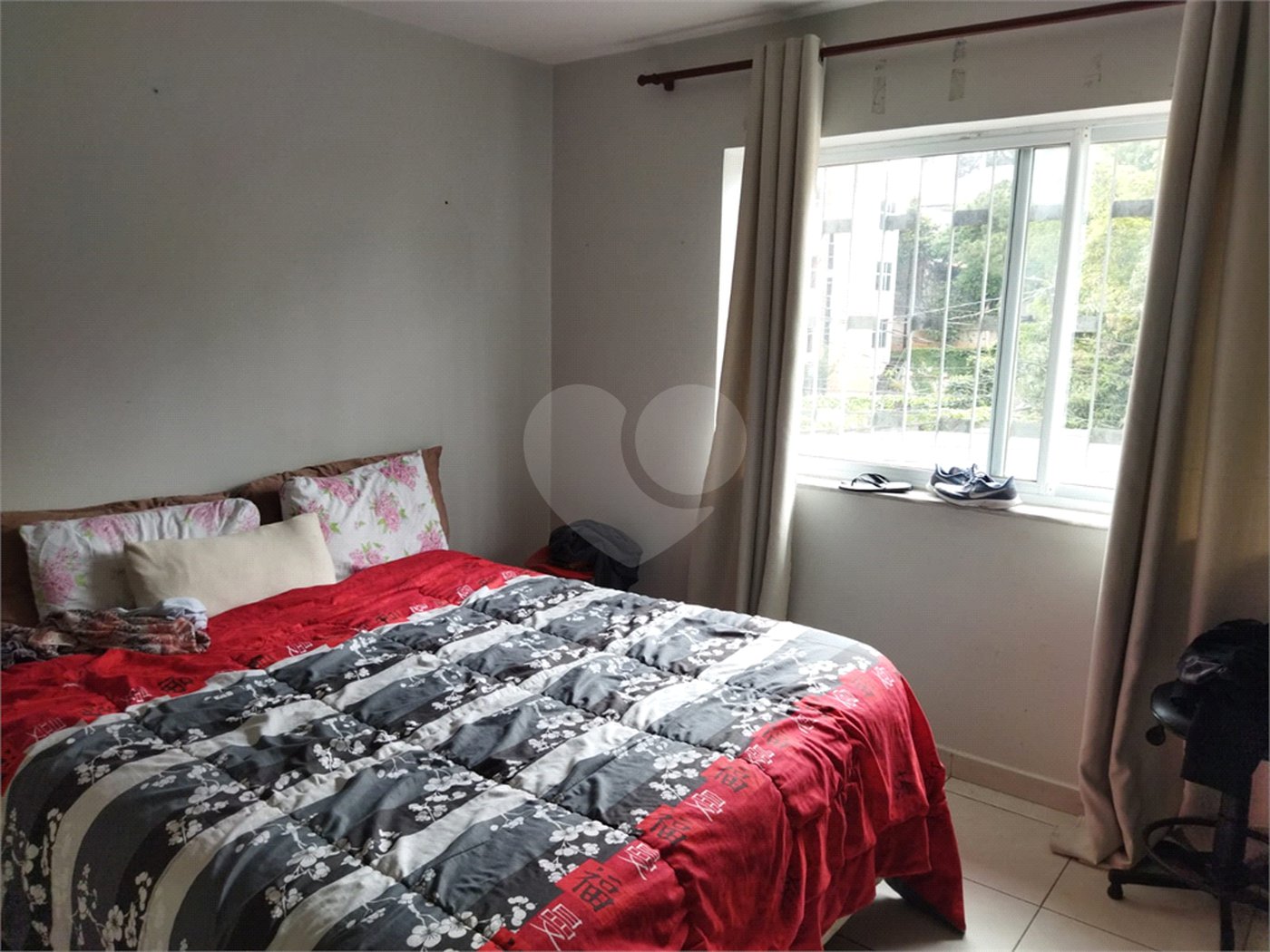 Vende Sobrado com 180m² - Vila Santa Catarina