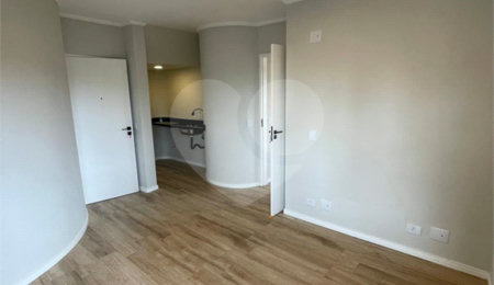 Flat à venda com 1 suíte em Liberdade, São Paulo, SP