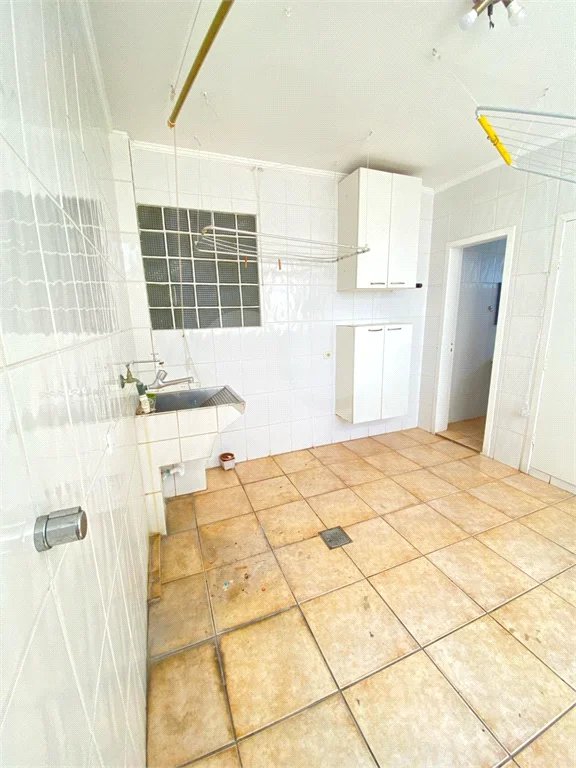 Apartamento à Venda | 327 m² | 4 dormitórios (1 suíte) | 2 vagas na Mooca!