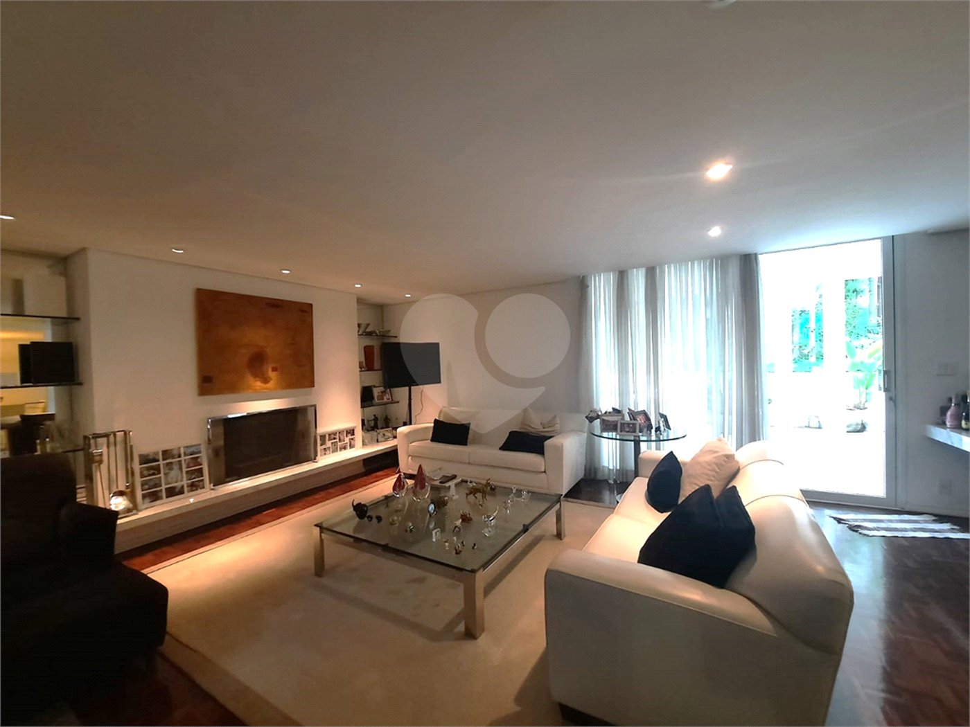 Casa para alugar com 4 quartos, sendo 2 suítes,  em Alto da Boa Vista, São Paulo, SP