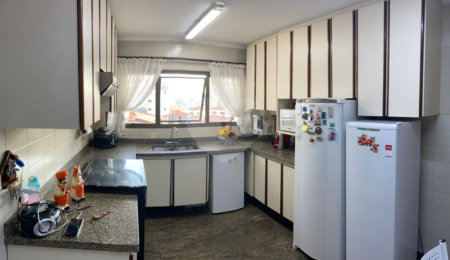 Apartamento à venda com 3 quartos, sendo 1 suíte,  em Vila Regente Feijó, São Paulo, SP