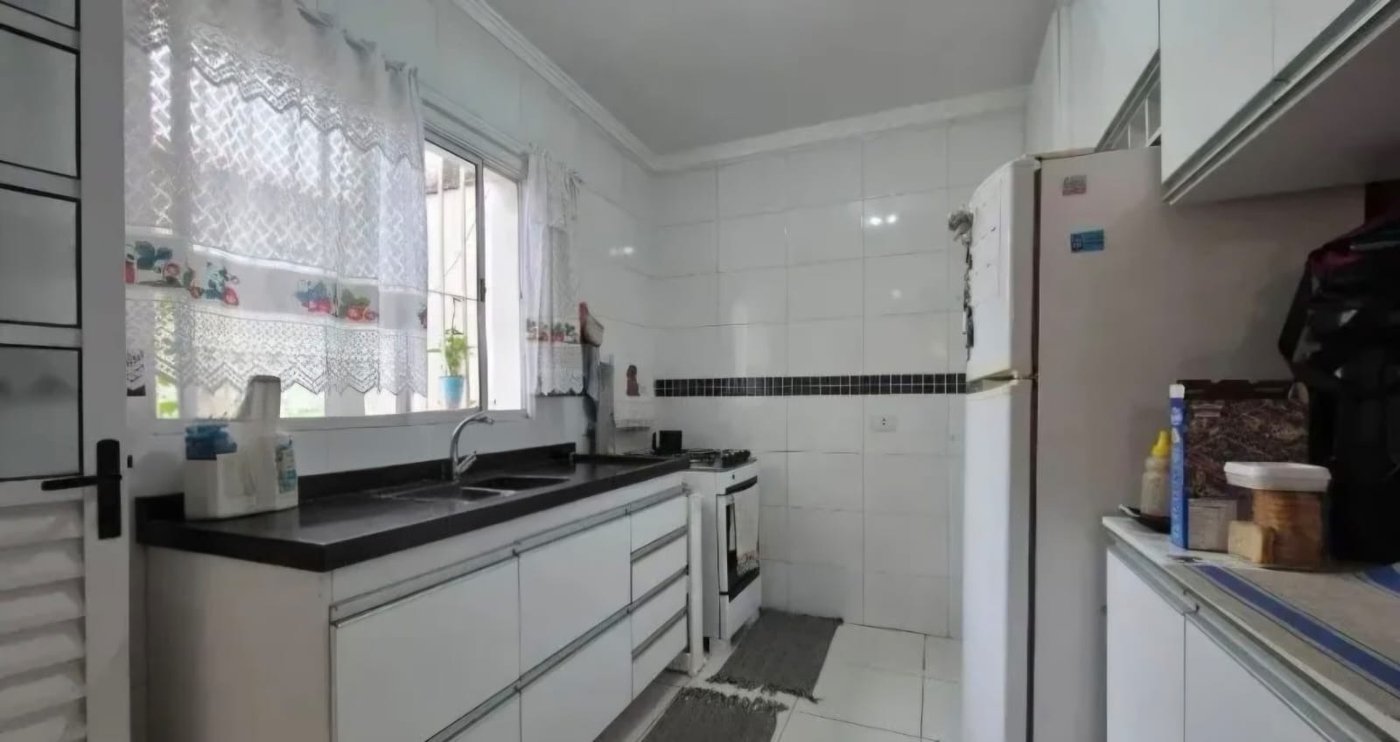 Casa à venda com 2 suítes em Jardim Monte Alegre, São Paulo, SP
