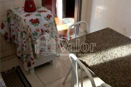 Casa em excelente localização na Vila Prado á venda.