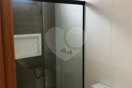 Casa à venda com 3 suítes no condomínio Parque Faber IV, São Carlos - SP
