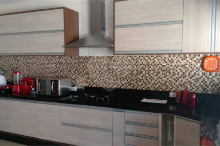 CASA A VENDA NO BAIRRO VISTA VERDE COM 3 DORMITORIOS, 3 SUITES, 3 VAGAS, METRAGEM 316M², SJC
