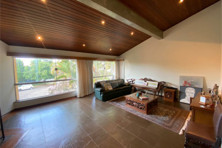 Casa térrea no Condomínio Parque Faber I