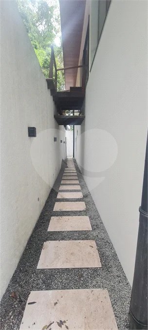 Casa à venda com 3 suítes no condomínio Alpes da Cantareira, Mairiporã - SP