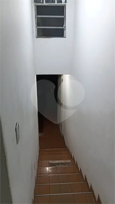 IMÓVEL COM SOBRADO + OUTRA CASA NO TERRENO, ÓTIMA PARA RENDA OU FAMÍLIA GRANDE