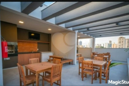 Apartamento com 46m² , 2 dormitórios , à venda na Moóca.
