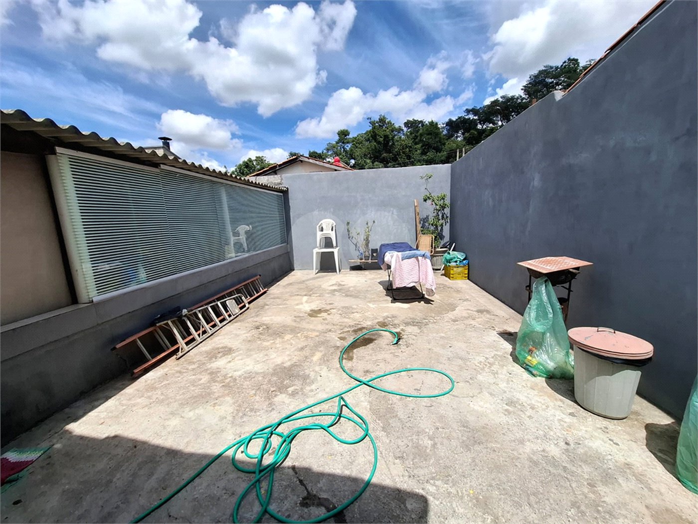 Casa à venda com 2 quartos em Popular III, Louveira, SP