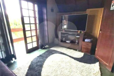 Casa à venda no Condomínio Vista Alegre Sede em Vinhedo/SP