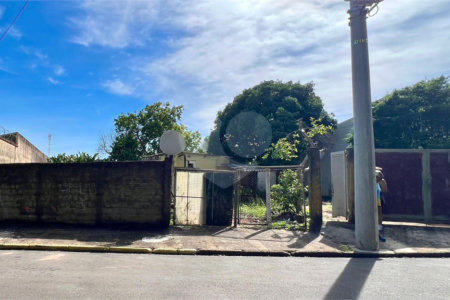 Terreno à Venda no Jardim Tangará