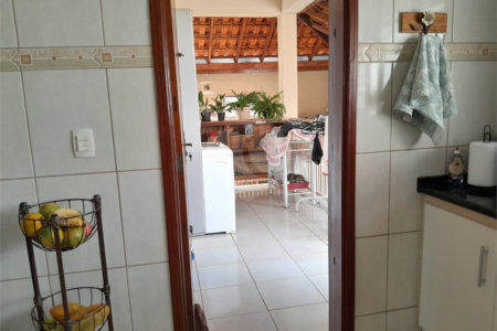 Casa para venda no Planalto Paraíso.