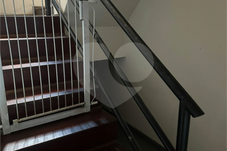 Sobrado com 4 Quartos à venda, 250m² - Jardim Líbano