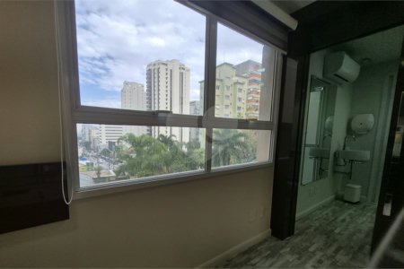 Sala comercial para venda ou locação na Brig.ís Antônio entre Paulista e Parque do Ibirapuera, 70 m², duas vagas de garagem