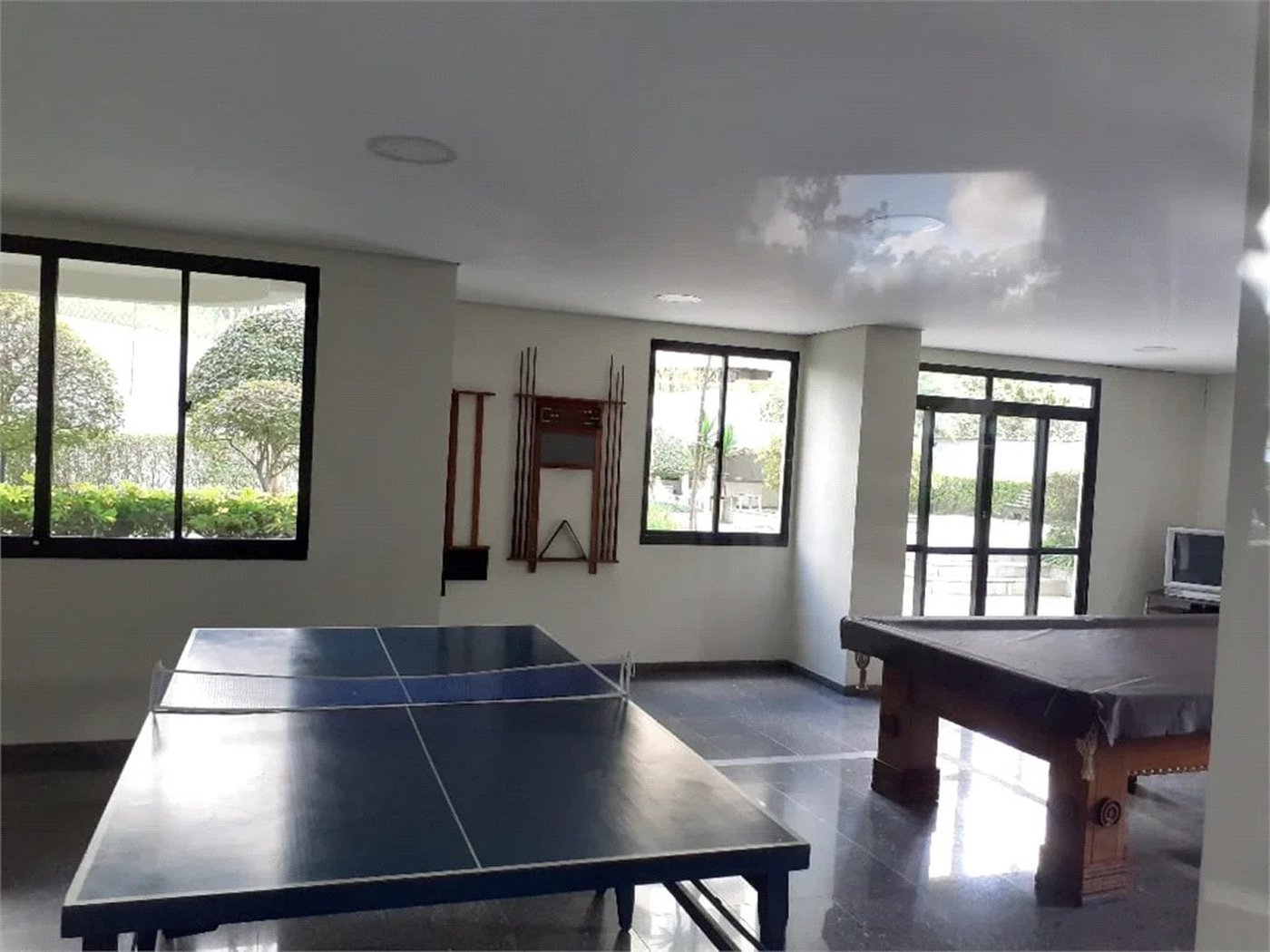 Apartamento à venda com 3 quartos, sendo 1 suíte,  em Morumbi, São Paulo, SP