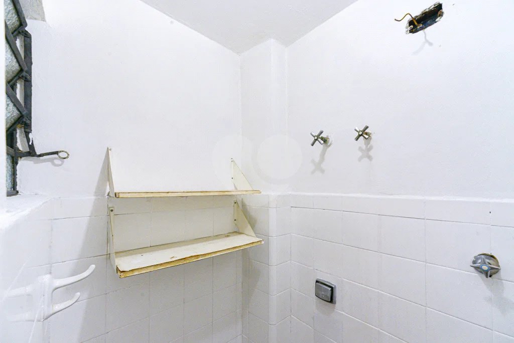 3 Quartos 0 Suites 2 Banheiros 0 Vagas 76 Área Útil 113 Área Total.