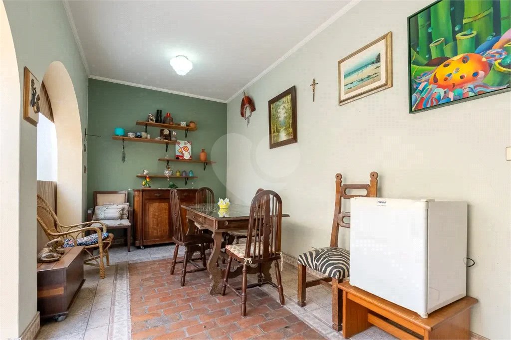 Casa a venda no Planalto Paulista, 2 suítes, 4 vagas, 230 m², quintal e localização privilegiada