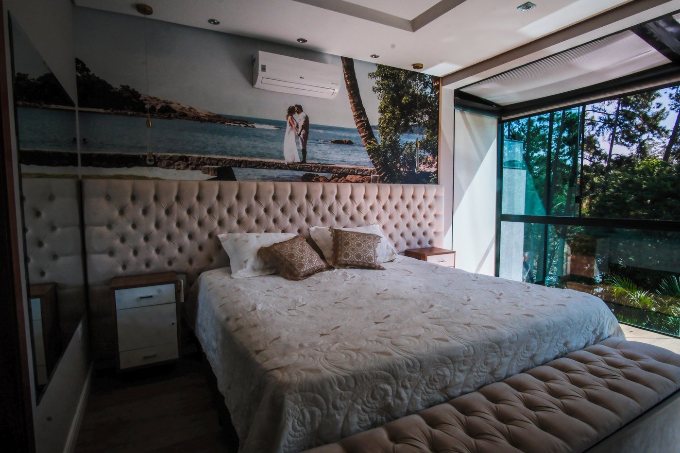Casa de Alto Padrão à venda com 4 quartos, sendo 1 suíte, em condomínio, Cotia - SP