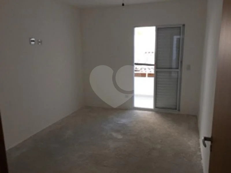 Sobrado novo nunca habitado.