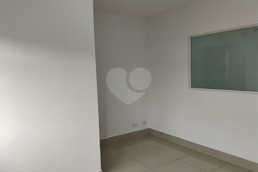 Aluga-se Sala Comercial na Vila Santa Catarina