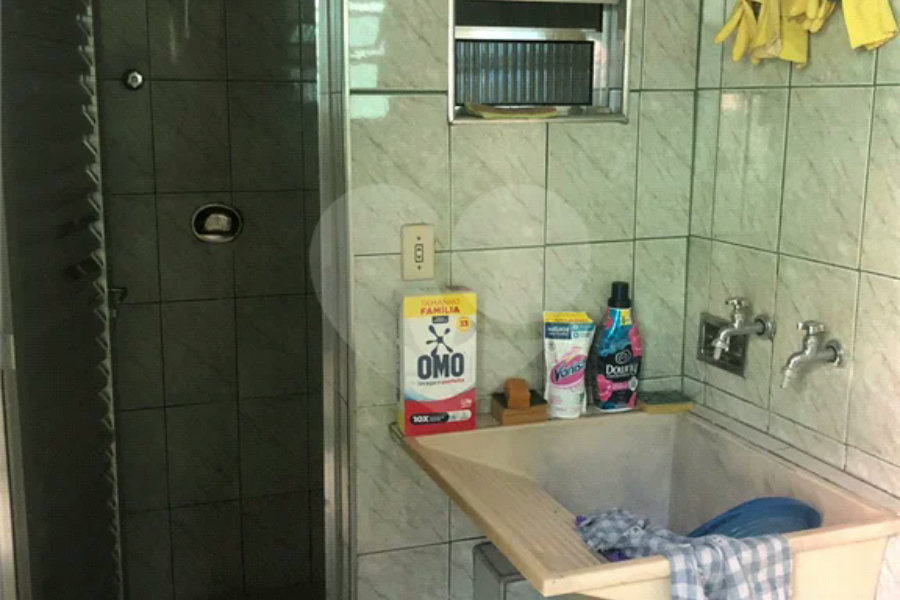 Ótima casa térrea a venda, 2 quartos e 2 vagas de garagem Jd Maristela