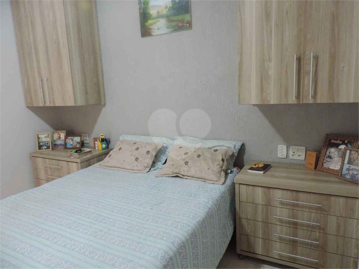 Casa Térrea com 2 dormitórios, sendo 1 suíte.