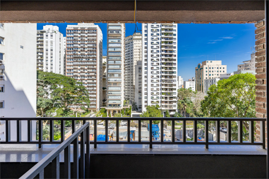 Oportunidade Única nos Jardins: Seu Refúgio de Alto Padrão ou Investimento de Alta Rentabilidade.