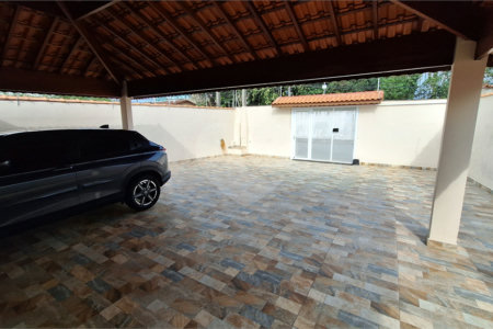Casa térrea á venda - Peruíbe
