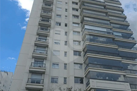 Apartamento a venda com 252 m² no Campo belo.