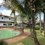 Casa em Condomínio Fechado com 4 suítes e área de lazer completa.