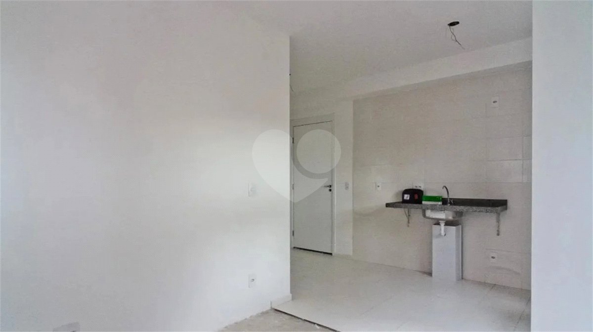 Apartamento com 30m², 1 dormitório, à venda na Freguesia do Ó.