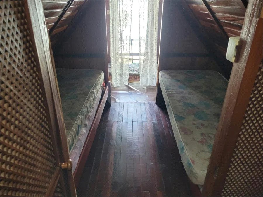 Chalé à venda em Atibaia 140m²– Condomínio fechado com lazer completo