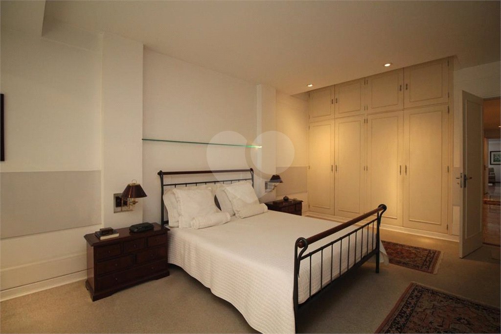 Casa à venda com 6 quartos, sendo 1 suíte, em Brooklin, São Paulo, SP