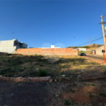 Terreno de 277m2 á venda em São Carlos.