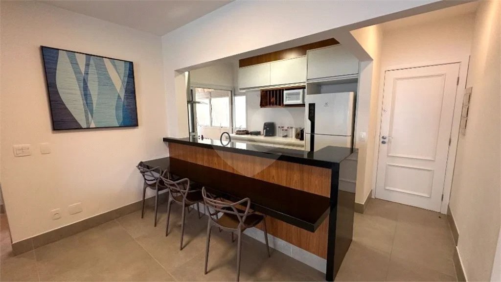 Apartamento à venda com 3 quartos, sendo 1 suíte,  em Riviera de São Lourenço, Bertioga, SP