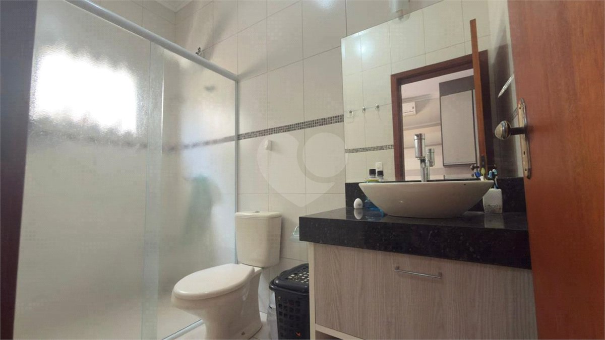 Casa à venda com 4 quartos, sendo 1 suíte,  no condomínio Portobello Sorocaba, Sorocaba - SP