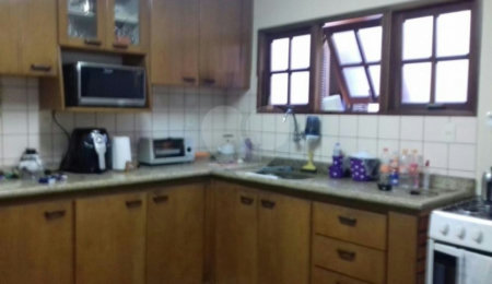 Casa à venda com 3 suítes em Santana, São Paulo, SP
