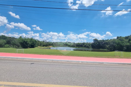 Casa à venda com 3 quartos, sendo 1 suíte, no condomínio Condomíno Helena Maria, Sorocaba - SP