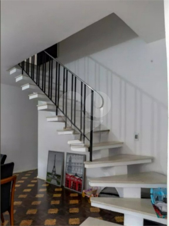 Casa à venda com 4 quartos, sendo 2 suítes, em Vila Gumercindo, São Paulo, SP