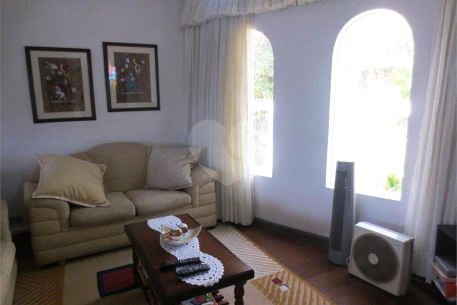 Sobrado à venda com 4 quartos, sendo 1 suíte, em Tucuruvi, São Paulo, SP