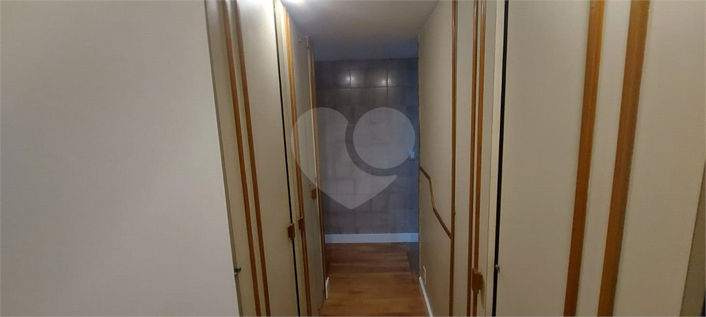 Apartamento à venda com 4 quartos, sendo 1 suíte,  em Laranjeiras, Rio de Janeiro, RJ