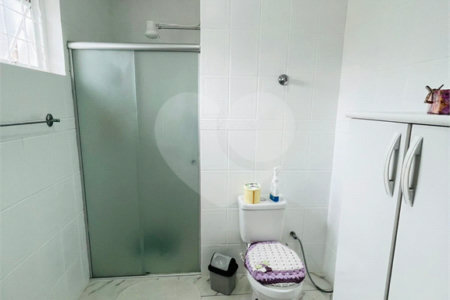 Casa à venda com 4 quartos, sendo 1 suíte,  em Jardim Stella, Santo André, SP