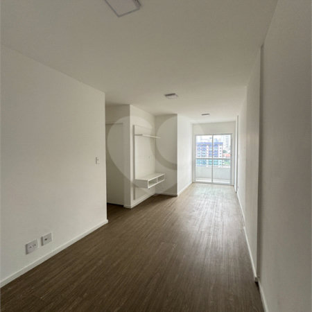 Apartamento à venda ou para alugar com 2 quartos, sendo 1 suíte, em Vila Assunção, Santo André, SP