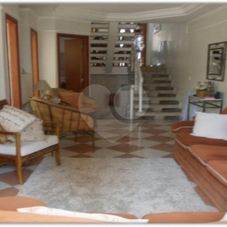 Sobrado à venda com 3 quartos, sendo 2 suítes, em Água Fria, São Paulo, SP