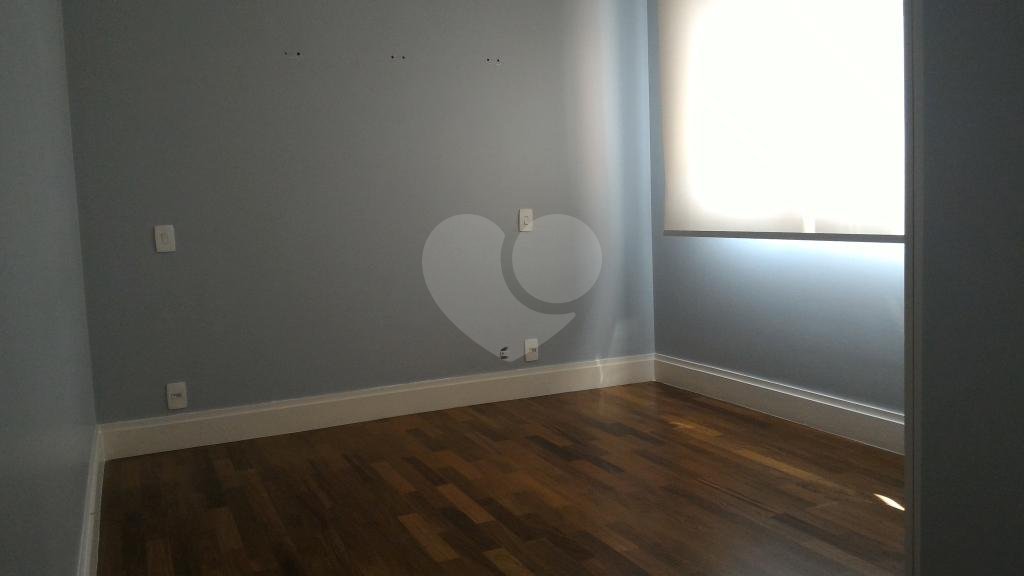 Apartamento para alugar com 3 suítes em Itaim Bibi, São Paulo, SP