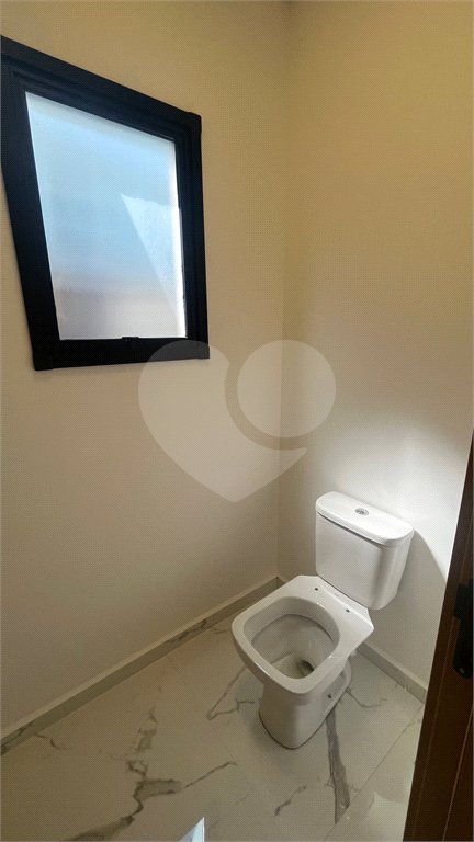 Sobrado à venda com 3 suítes em Vila Petrópolis, Atibaia, SP