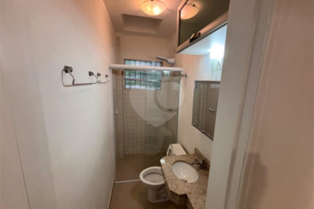 Casa de Vila à venda com 3 quartos, sendo 1 suíte, em Vila Cordeiro, São Paulo, SP