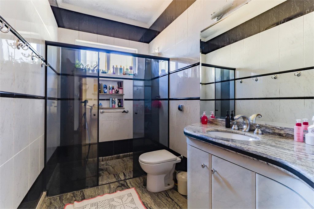 Casa Térrea à venda com 4 suítes em Alto da Lapa, São Paulo, SP