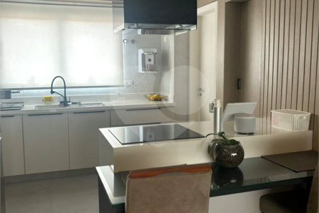 Apartamento à venda com 3 quartos, sendo 1 suíte, em Vila Paulicéia, São Paulo, SP